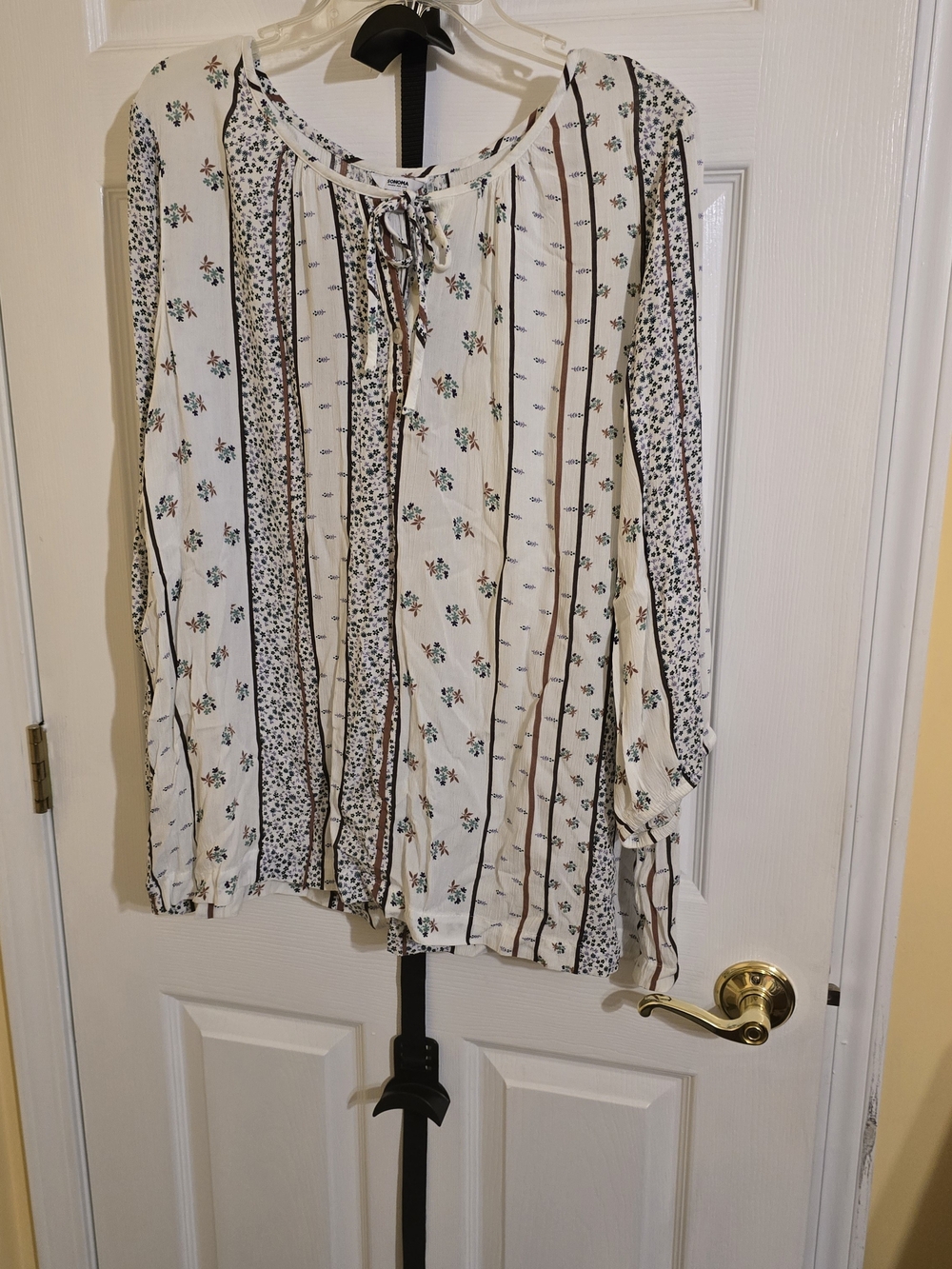 Women's Floral Tie-Front Lightweight Top